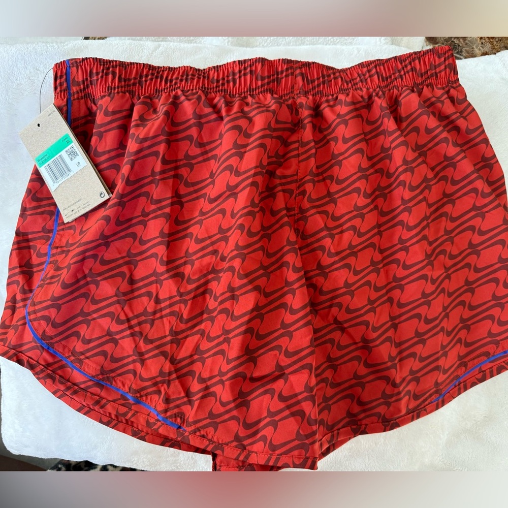 Nike Dri-Fit Women’s Tempo Iron Clash Running Red Athletic XL shorts NEW